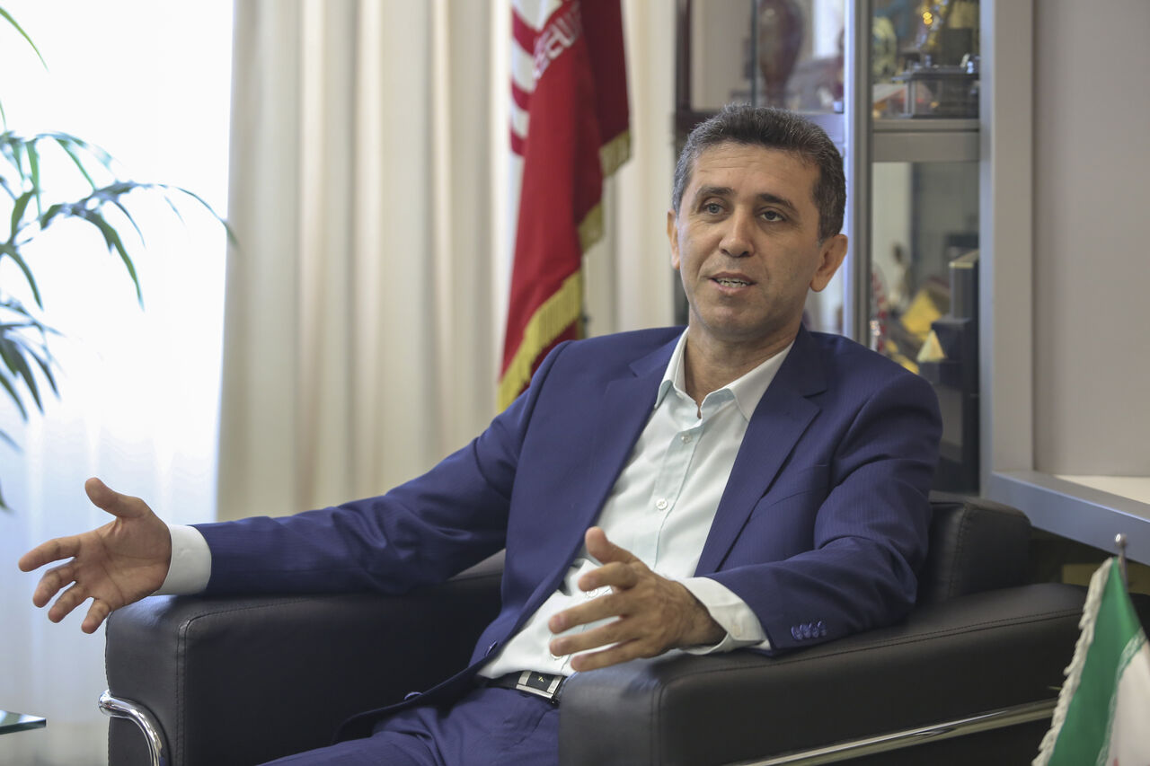 رئیس کانون وکلای مرکز:  وکلا تاجر نیستند