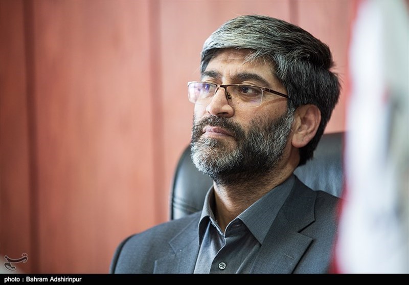 اهداء هدایای معارفه رئیس کل دادگستری اردبیل به زندانیان غیرعمد