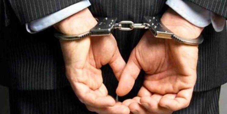 قاضی قلابی دستگیر شد/کلاهبرداری ۷۰۰ میلیون تومانی فقط در یک پرونده