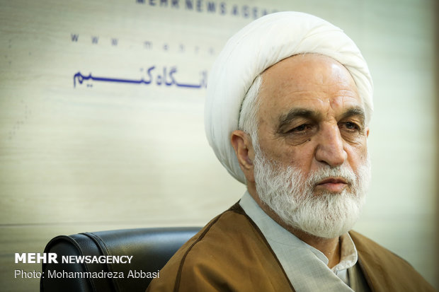 بسیاری از مردم زبان گفتن و قلم نوشتن ندارند؛ آن‌ها را تا جایی که امکان دارد راهنمایی کنید/ لزوم استفاده از همه ظرفیت‌های مساجد، بسیج، ریش‌سفیدان، سران طوایف برای صلح و سازش پرونده‌ها