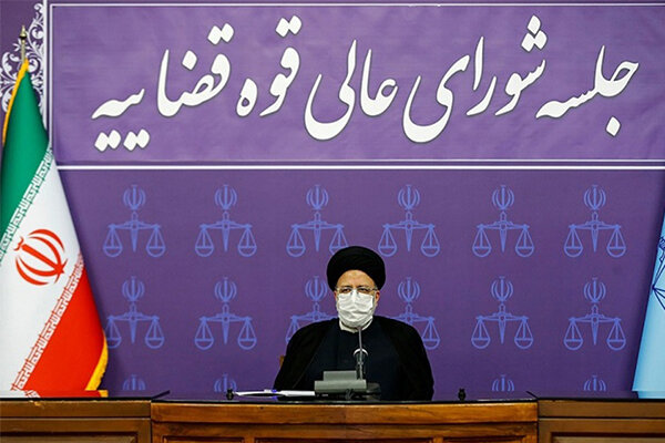 رئیس قوه قضاییه: دستگاه قضایی، خود را موظف به دفاع از حقوق زنان می‌داند