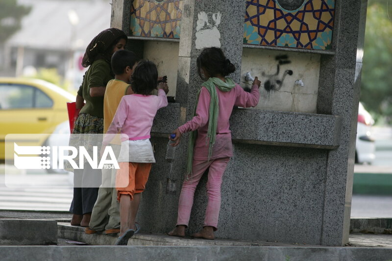 دبیر مرجع ملی کنوانسیون حقوق کودک:  گروه های مافیایی کارگردان صحنه کودکان کار و خیابان هستند