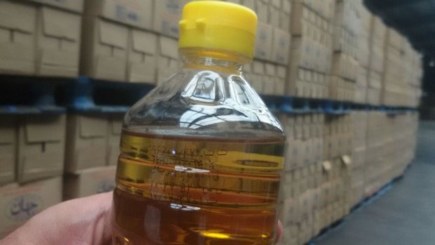 پهلو گیری کشتی ۴۲ هزار تنی روغن خام خوراکی در بندرعباس
