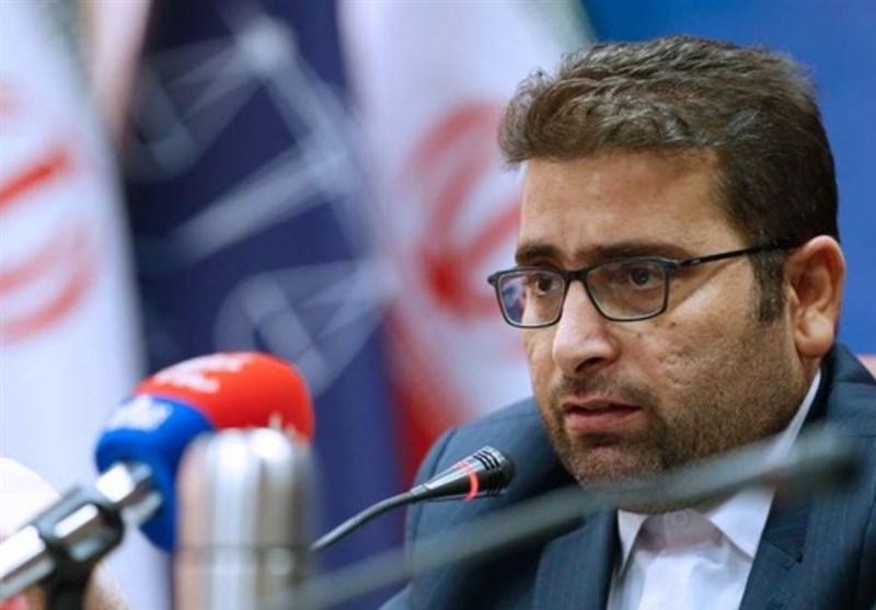کشف ۱۲۰۰ تن لیموترش احتکارشده در جهرم/بارگیری کشفیات برای توزیع در کلانشهرها