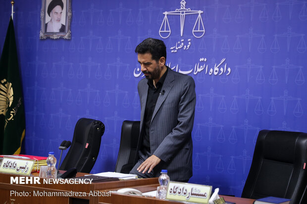 قاضی مسعودی در هفدهمین جلسه رسیدگی به پرونده فساد در پتروشیمی: هر اعمال قدرتی دارید انجام دهید