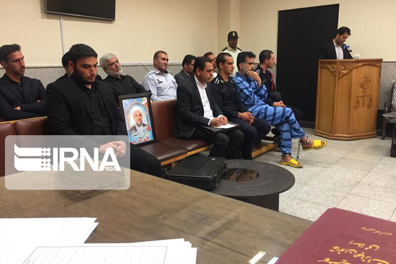قاتل امام جمعه کازرون  به دار مجازات آویخته شد