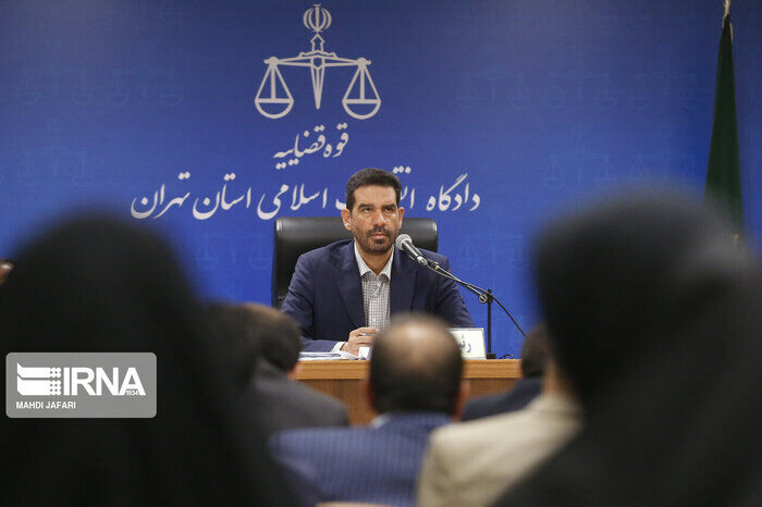 هشدار قاضی دادگاه به ماموران بدرقه متهمان پرونده داریوش امان