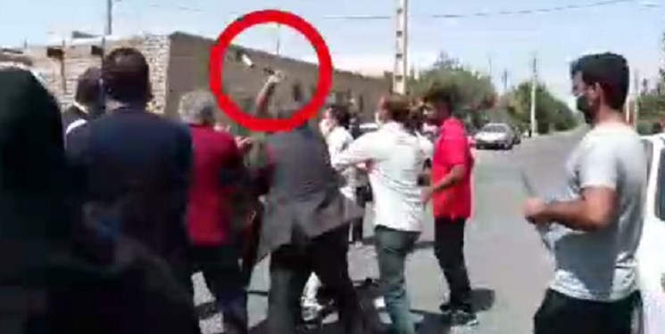 دستور بازداشت عامل حمله مسلحانه به عوامل یکی از برنامه‌های تلویزیونی در روستای خانلق