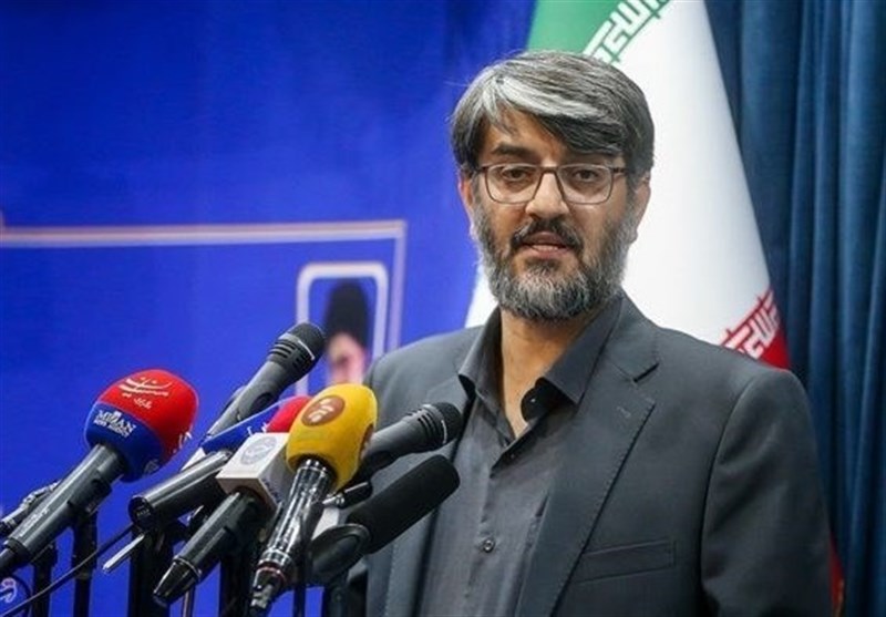 زندانبان موفق باید خود و عزیزانش را جای زندانی ببیند/ شهید لاجوردی افشاگر ماهیت داعشی‌های دهه ۶۰ بود