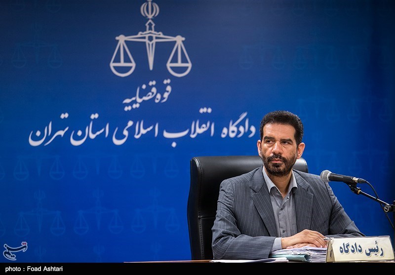 تصاویر انحراف کامیون‌های حامل محصولات پتروشیمی به سوی بازار آزاد در اختیار دادگاه است