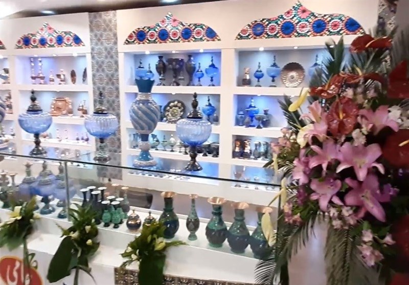 نمایشگاه و فروشگاه صنایع دستی تولیدشده توسط زندانیان اصفهانی در تهران