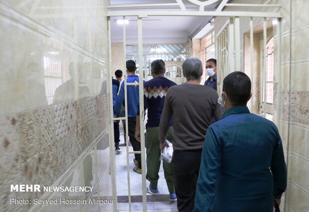 رسیدگی به مشکلات زندانیان تهران بزرگ با حضور دو نفر از دادیاران
