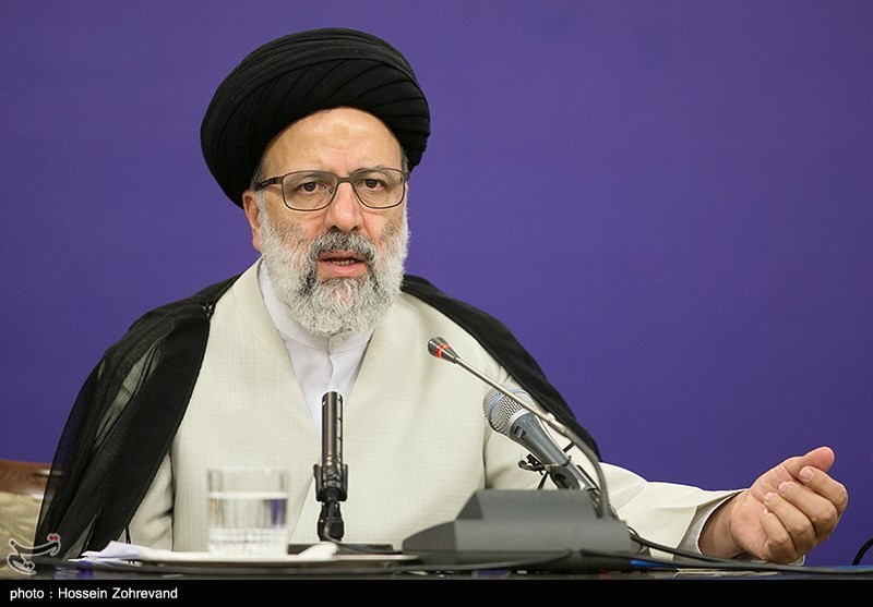 رئیسی: باید با اقدامات‌مان در هر سه حوزه اجرایی، تقنینی، قضایی و نظارتی ایجاد امید را در مردم دنبال کنیم